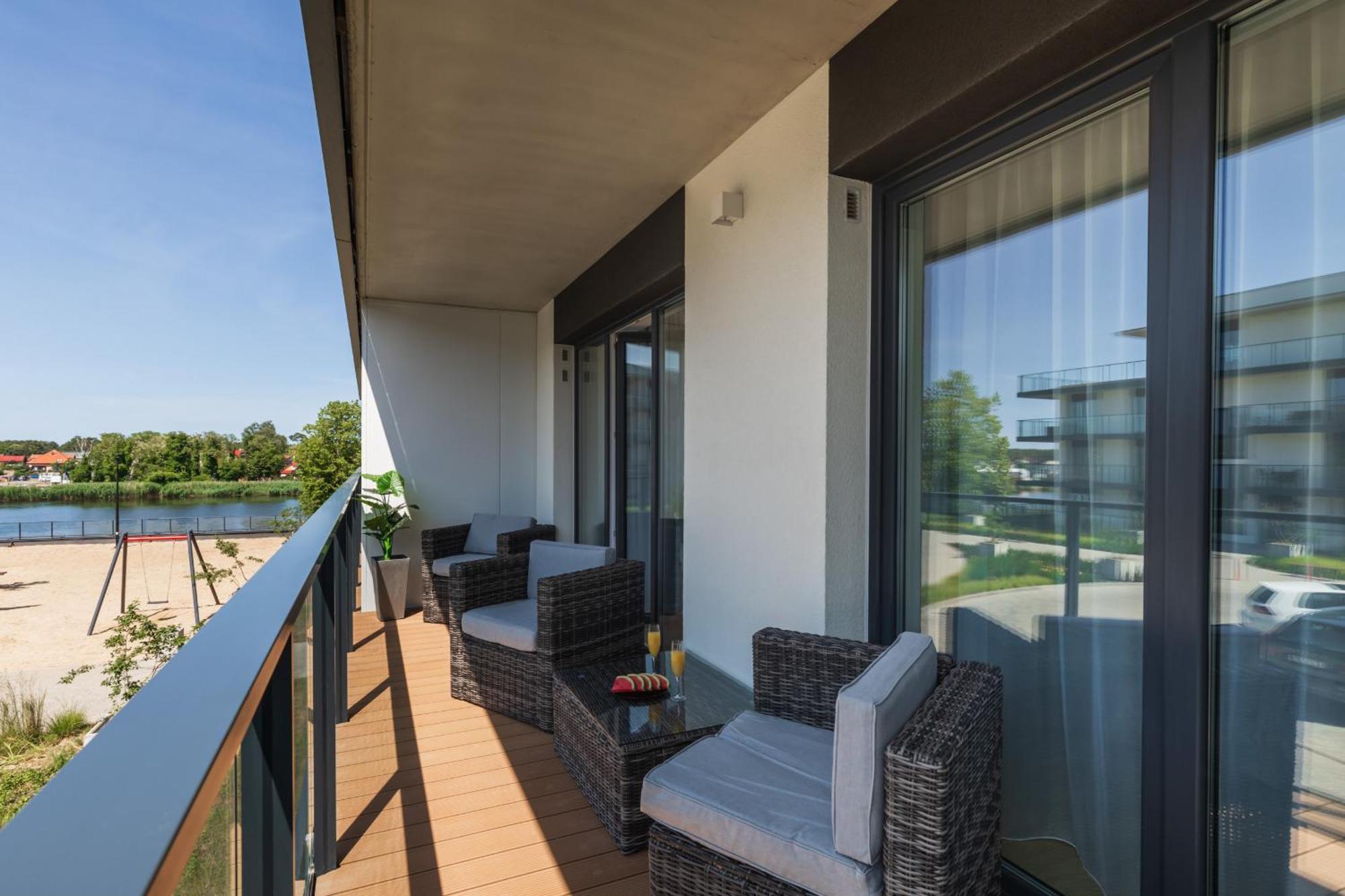 Lux Wellness Resort Apartments By The River By Renters Prestige Dziwnów Exterior foto